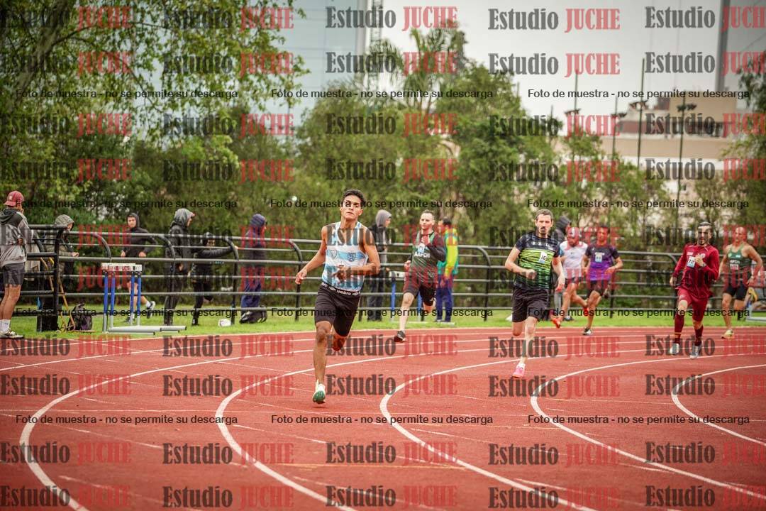 Fotos de los 800 m llanos de varones