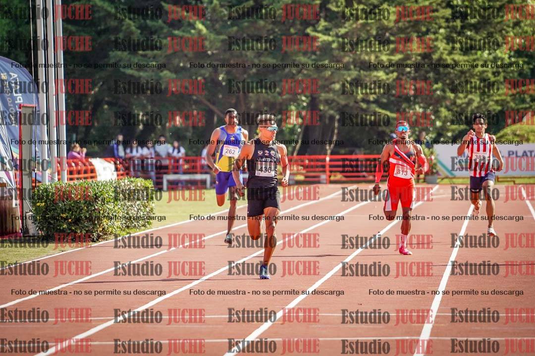 Fotos de los 400 m llanos de varones
