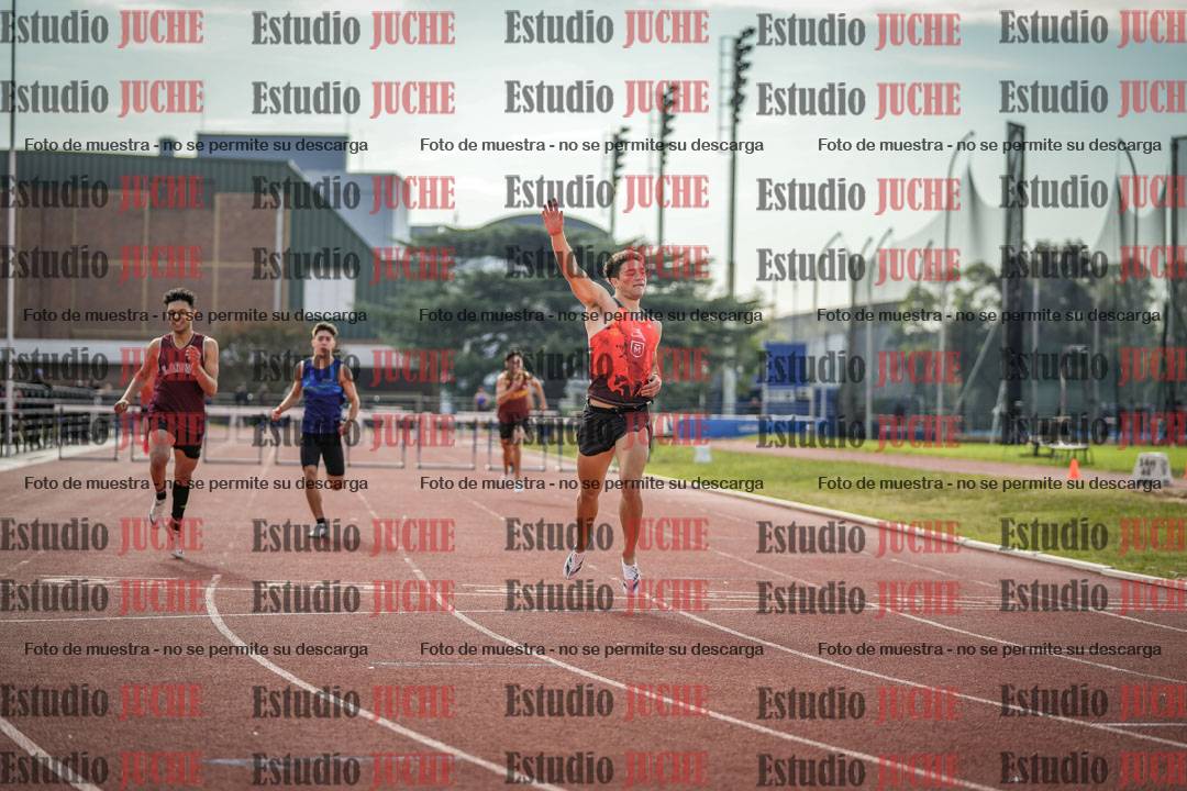 Fotos de los 400 m con vallas de varones
