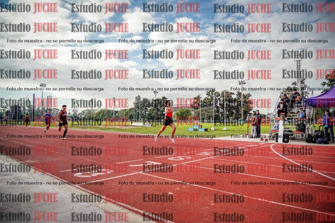 Fotos de los 400 m con vallas de varones
