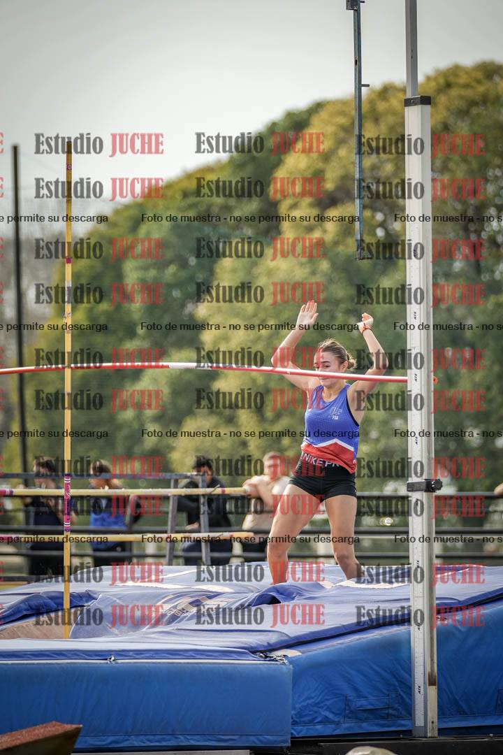 Fotos del salto con garrocha de mujeres