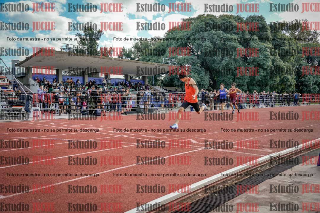Fotos de los 400 m con vallas de varones