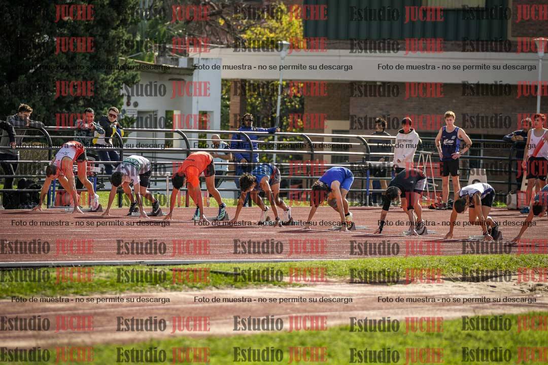 Fotos de los 100 m llanos de varones
