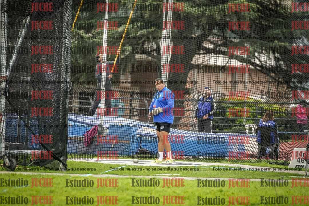Fotos del lanzamiento de martillo de varones