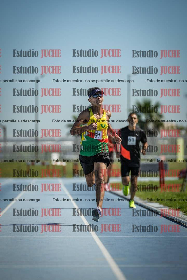 Fotos de los 5000 m de mujeres y varones - serie 2