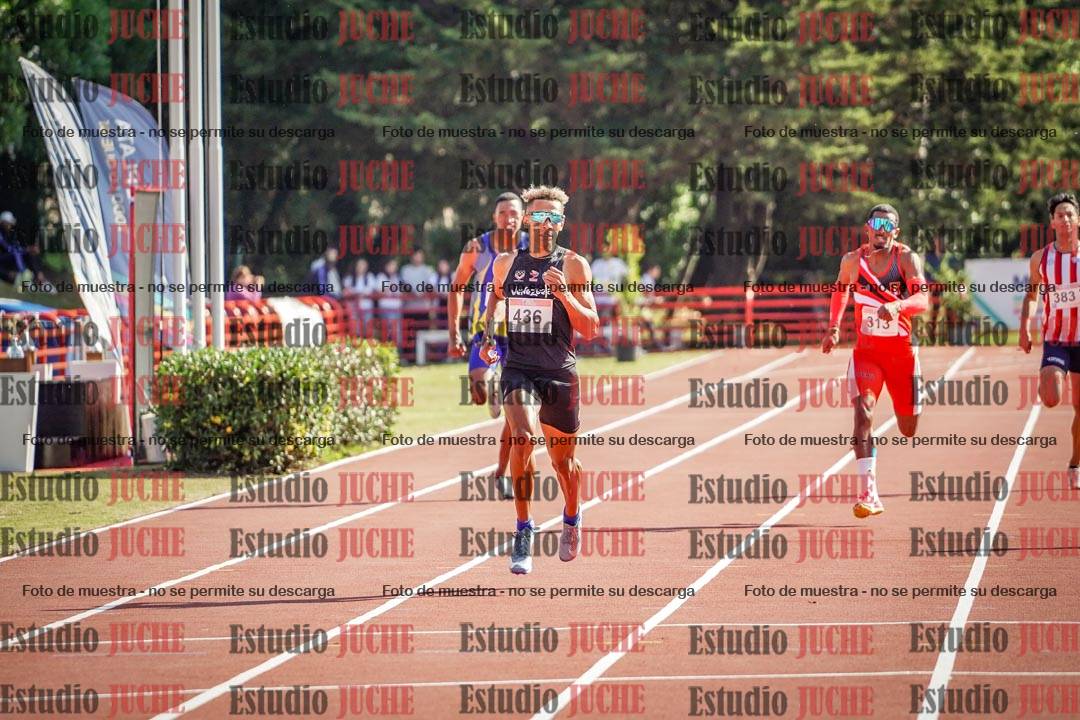 Fotos de los 400 m llanos de varones
