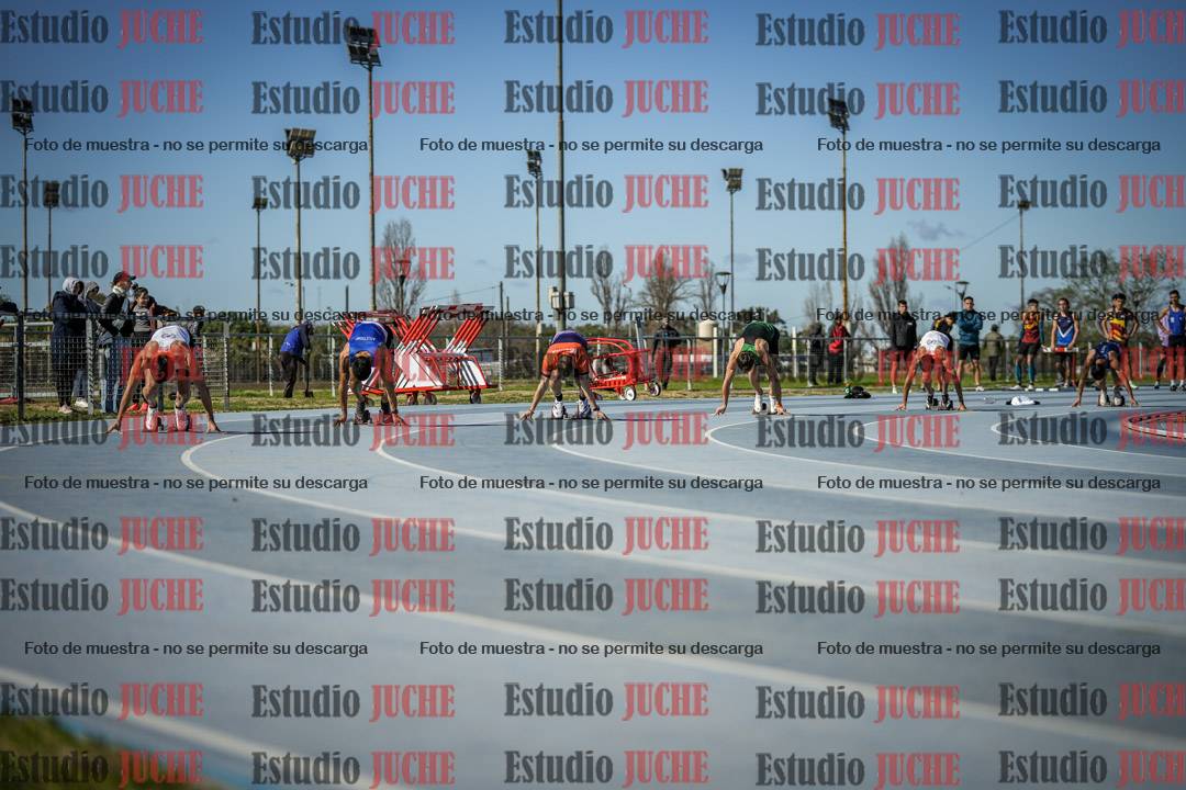 Fotos de los 200 m llanos de varones