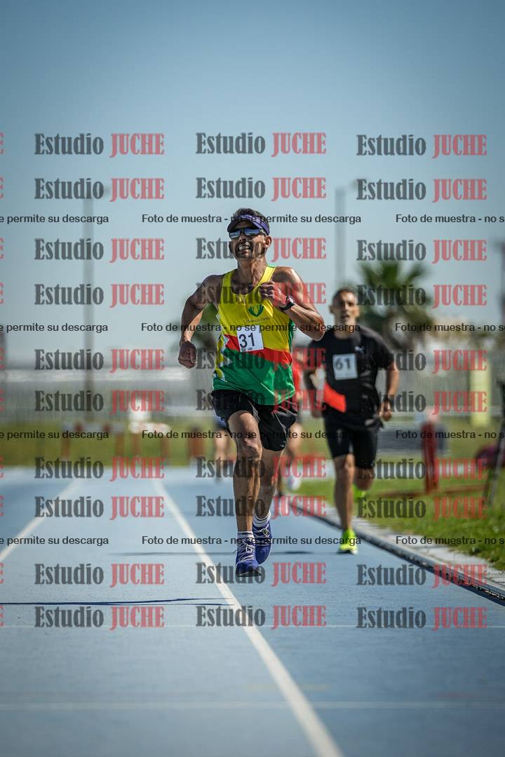 Fotos de los 5000 m de mujeres y varones - serie 2