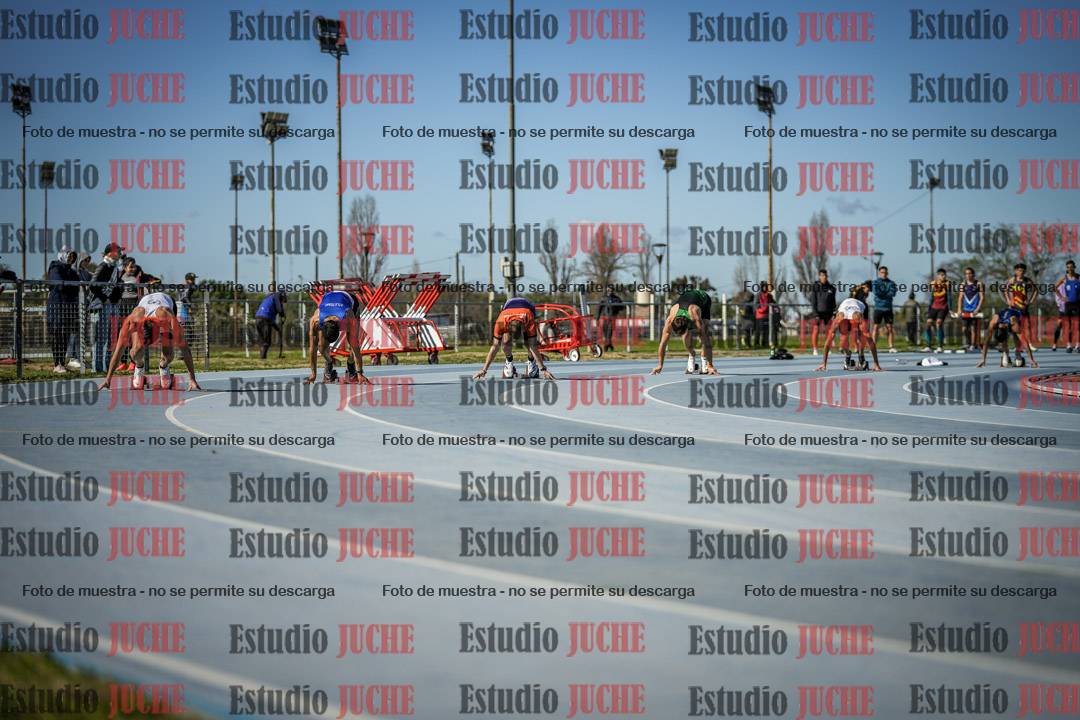 Fotos de los 200 m llanos de varones