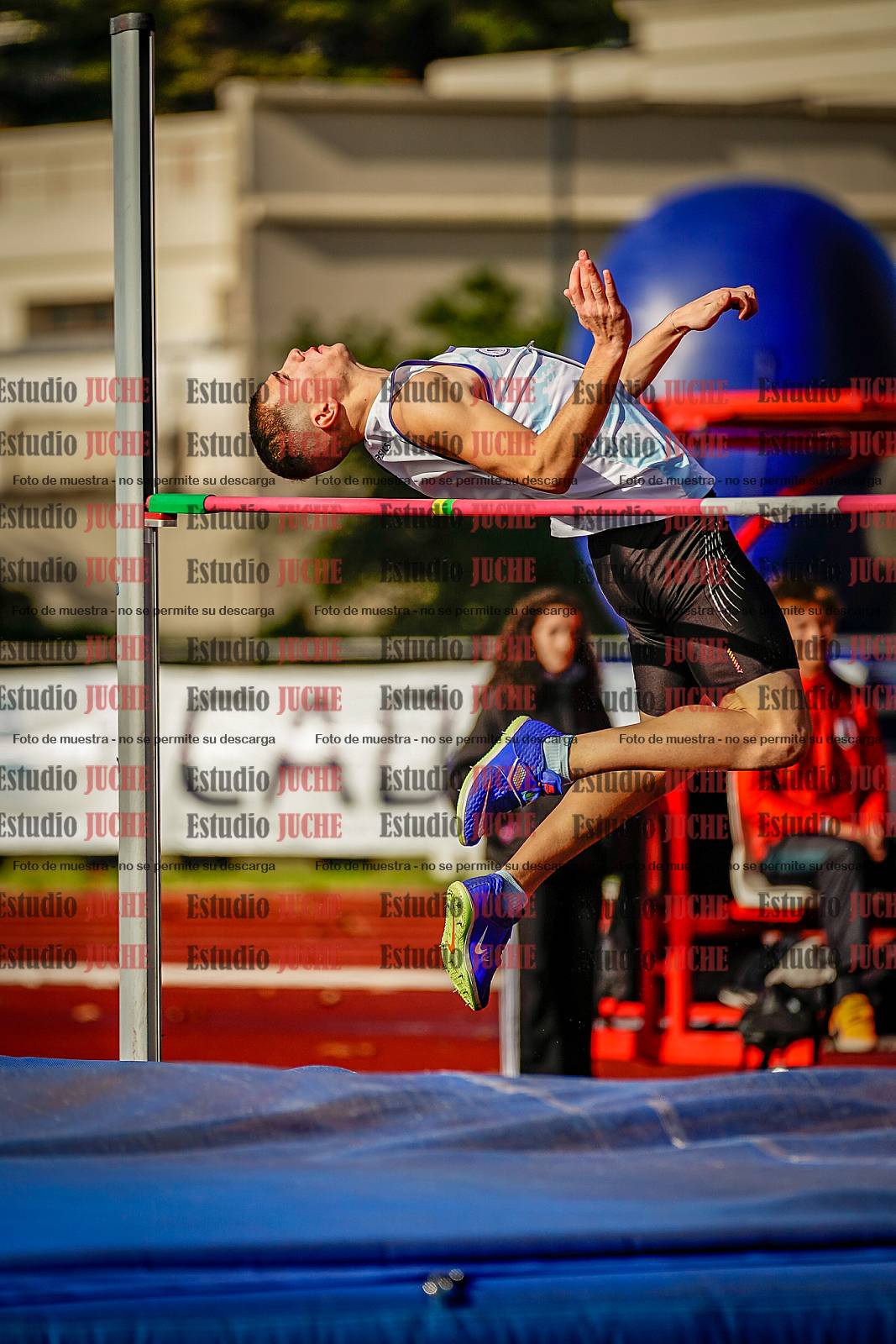 Fotos del salto en alto de varones