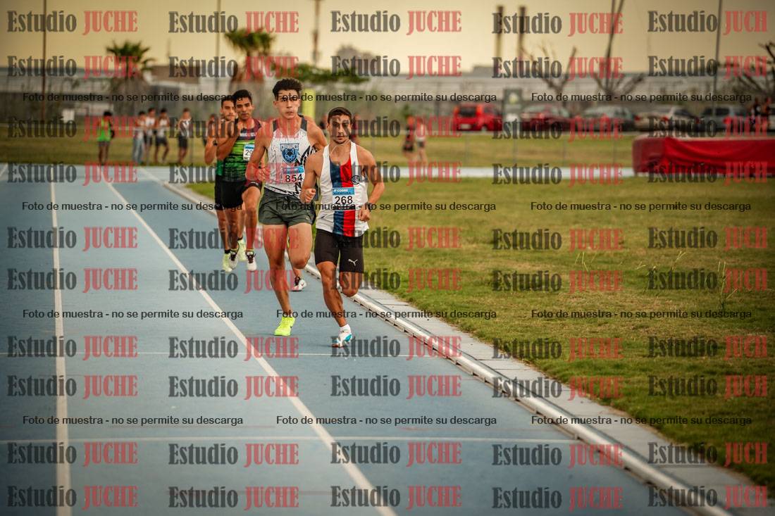 Fotos de los 600 m llanos de varones