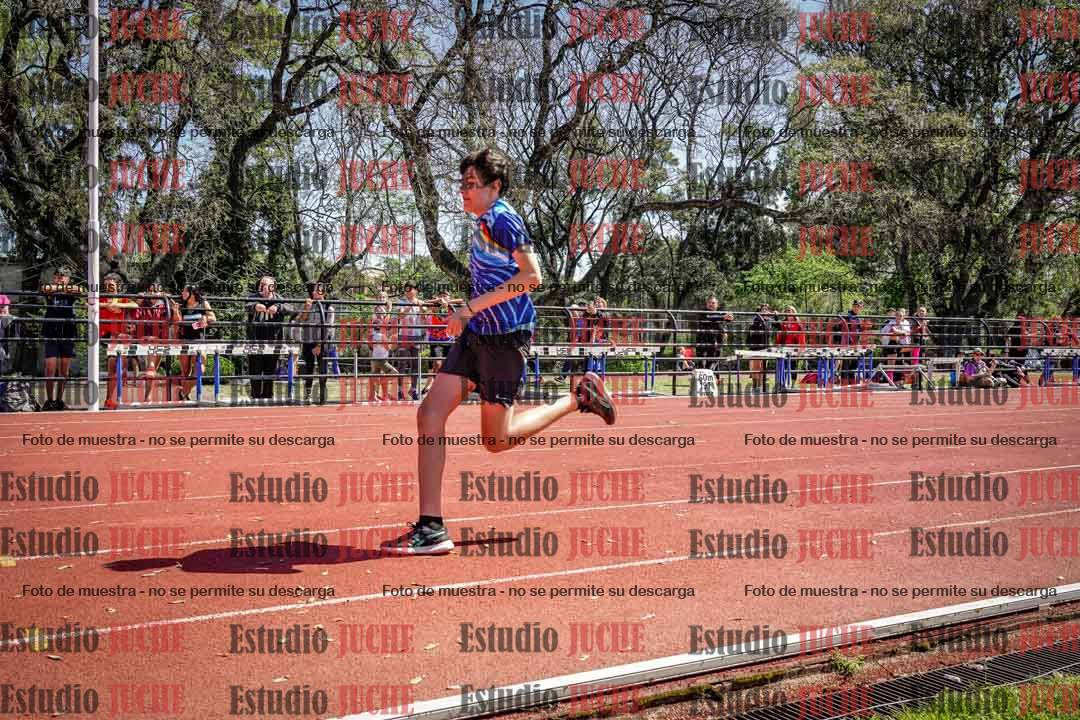Fotos de los 80 m llanos de varones