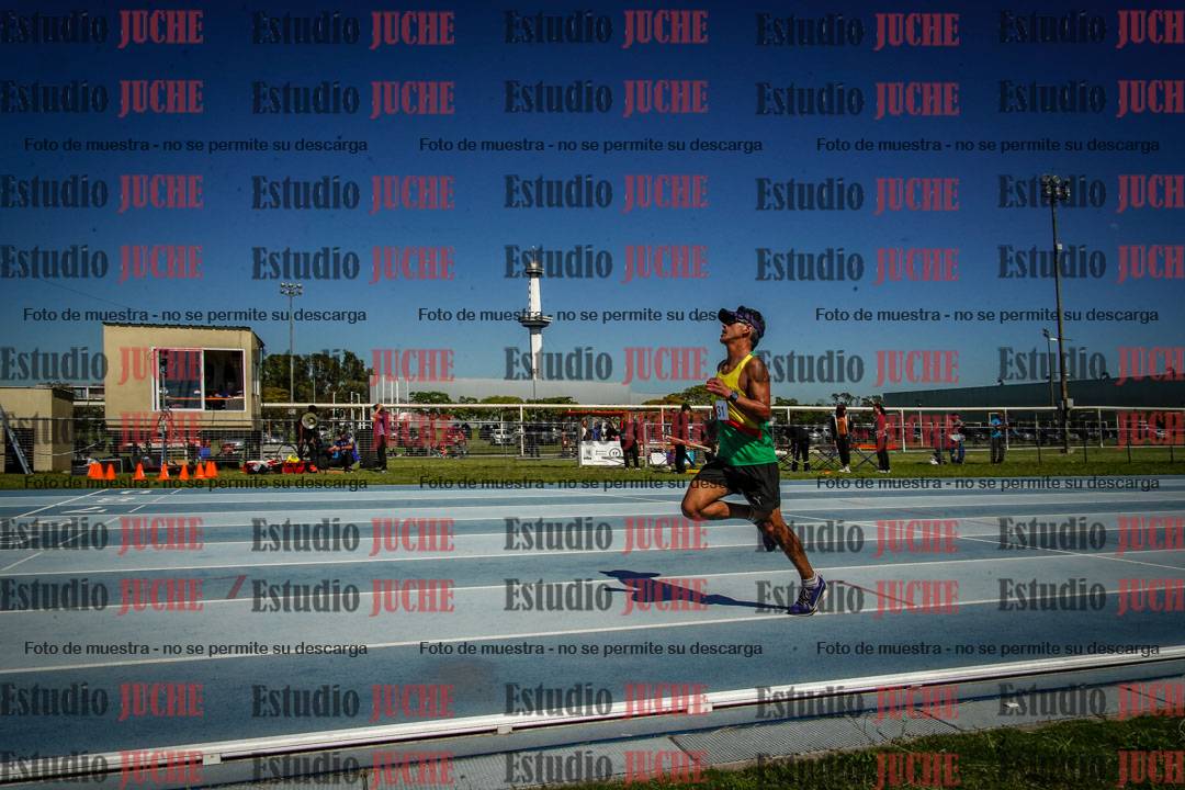 Fotos de los 5000 m de mujeres y varones - serie 2
