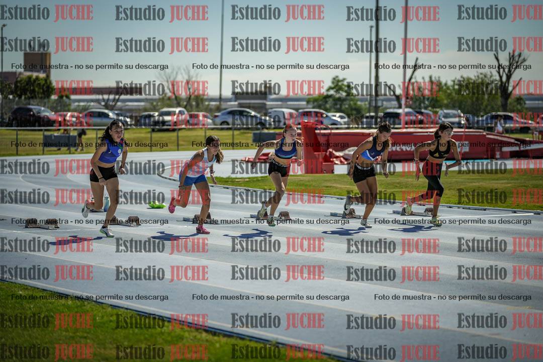 Fotos de los 80 m con vallas de mujeres - serie 1