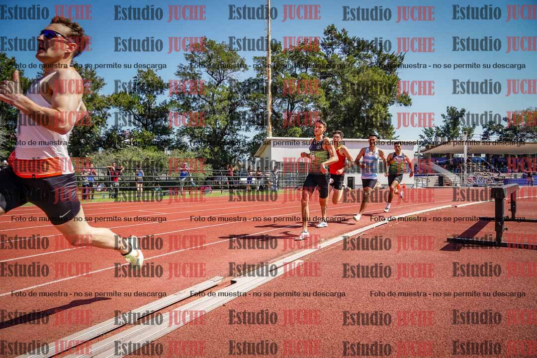 Fotos de los 800 m llanos de varones
