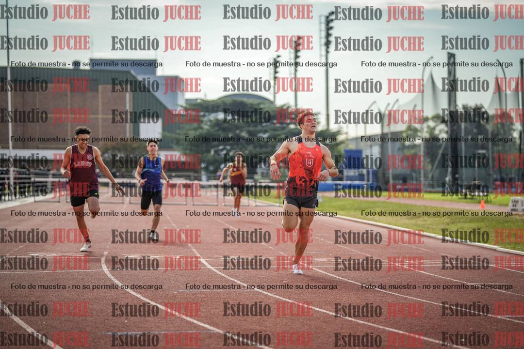 Fotos de los 400 m con vallas de varones
