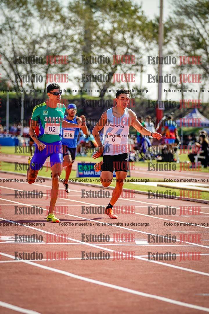 Fotos de los 400 m llanos de varones