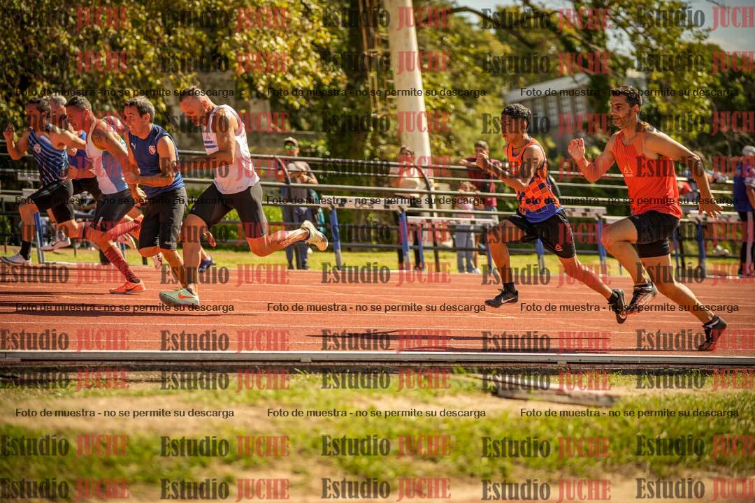 Fotos de los 100 m llanos de varones