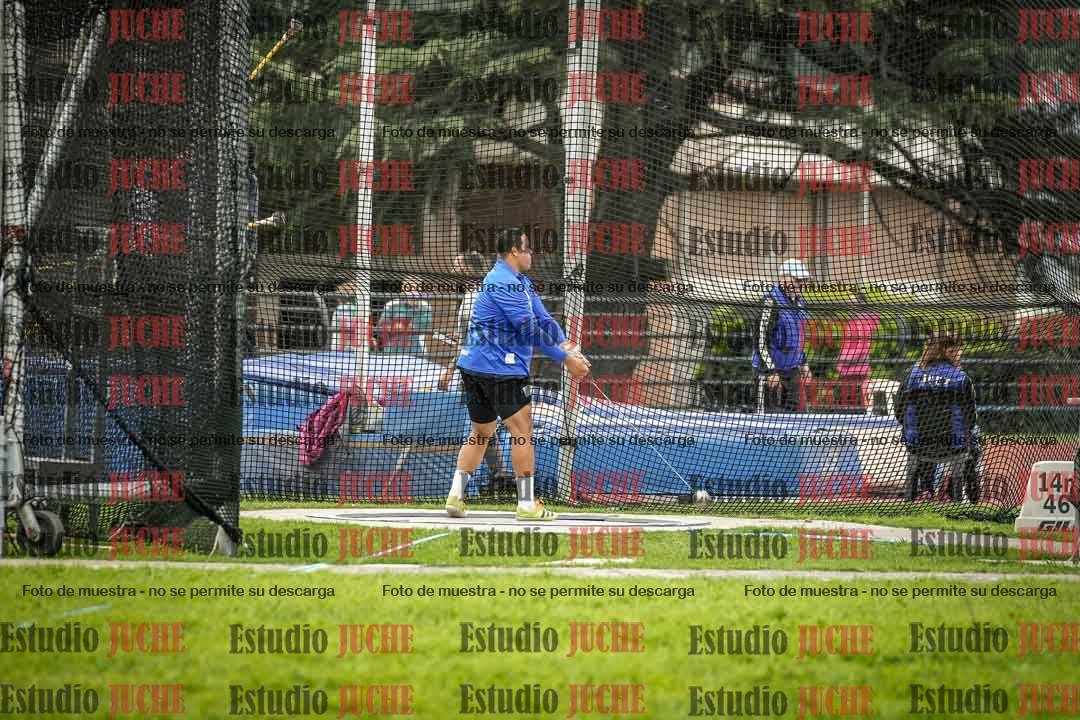 Fotos del lanzamiento de martillo de varones