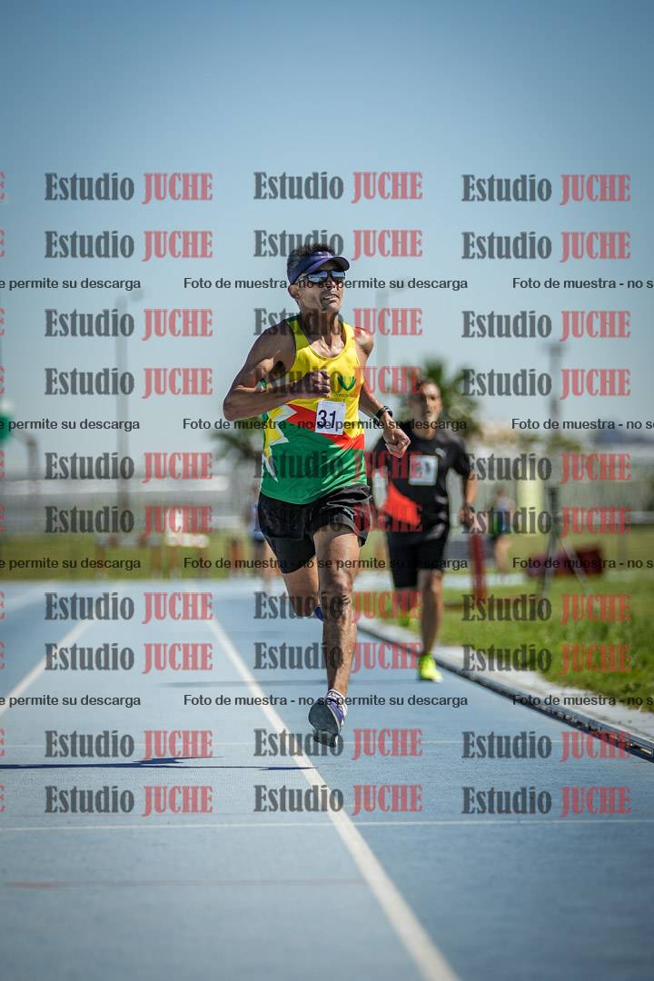 Fotos de los 5000 m de mujeres y varones - serie 2