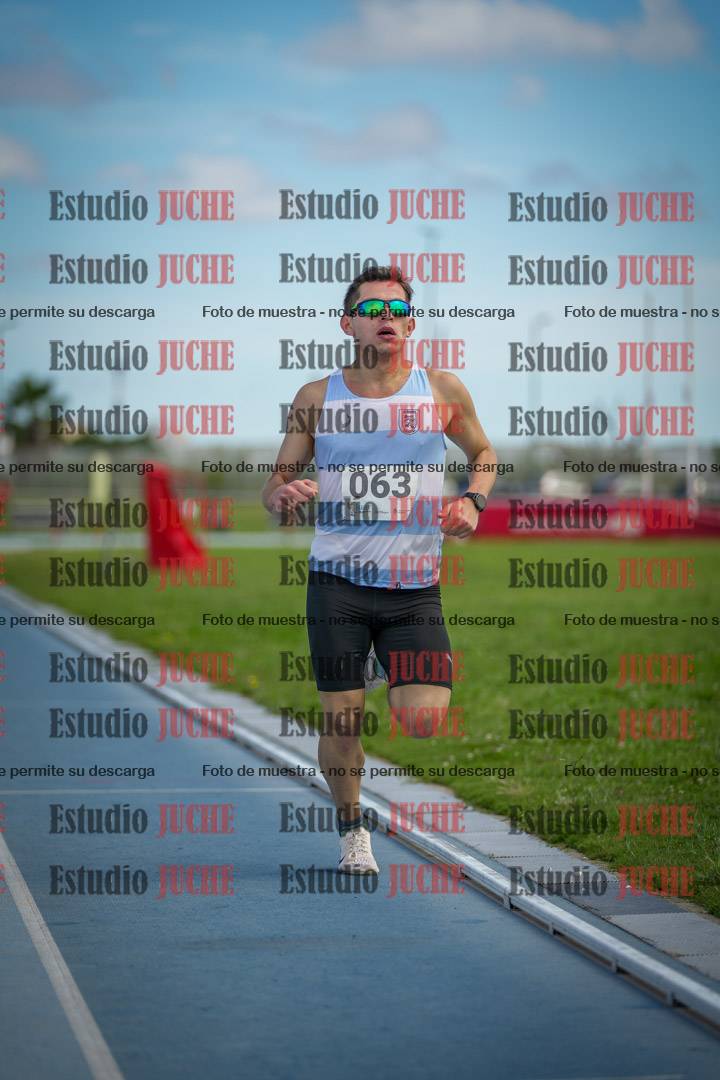 Fotos de los 1000 m llanos de varones