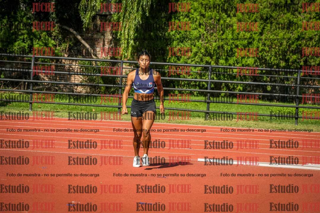 Fotos del salto en alto de mujeres - heptatlón 2