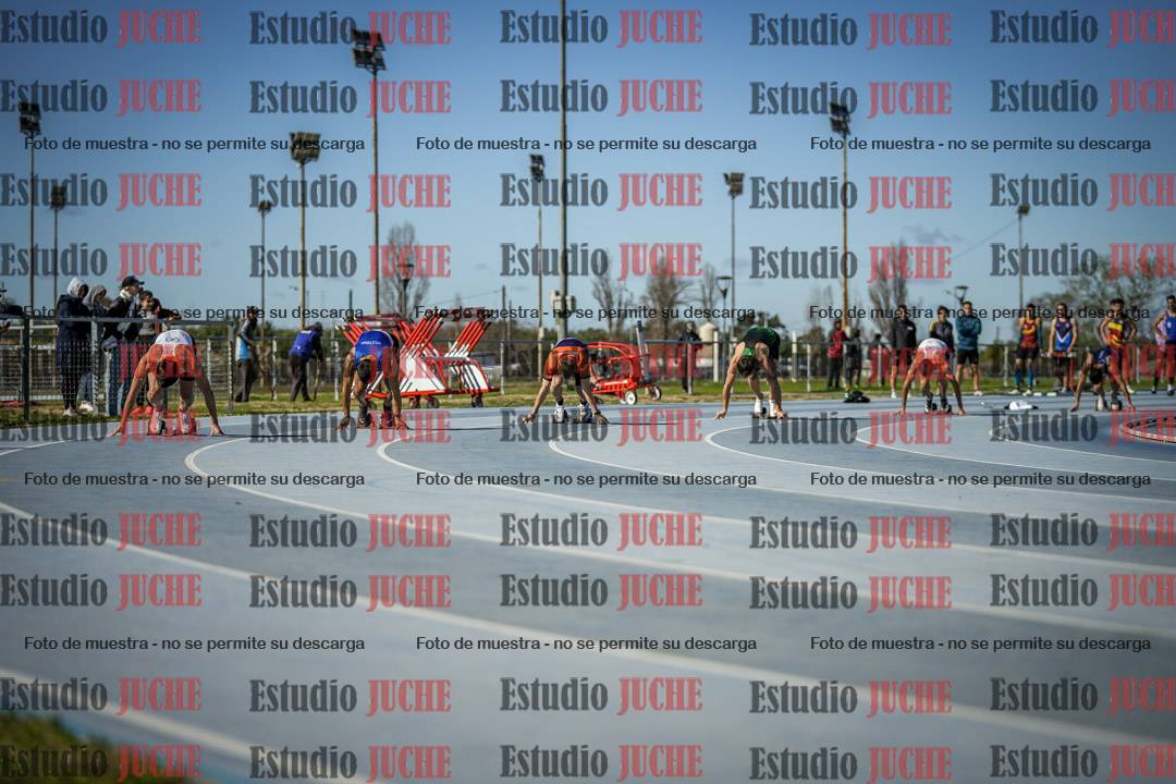 Fotos de los 200 m llanos de varones