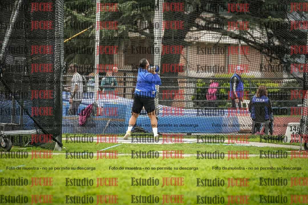 Fotos del lanzamiento de martillo de varones