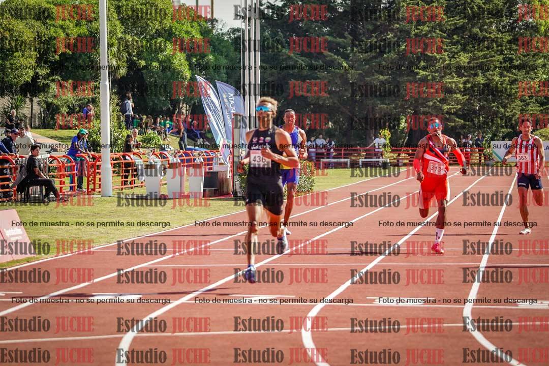 Fotos de los 400 m llanos de varones