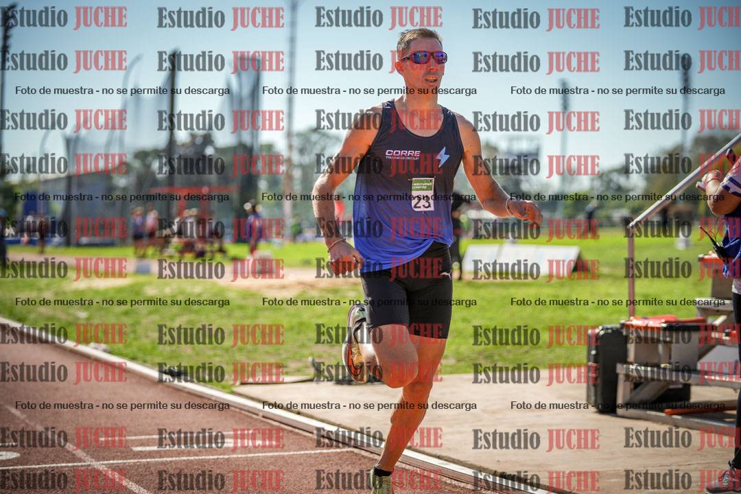 Fotos de los 800 m llanos de varones