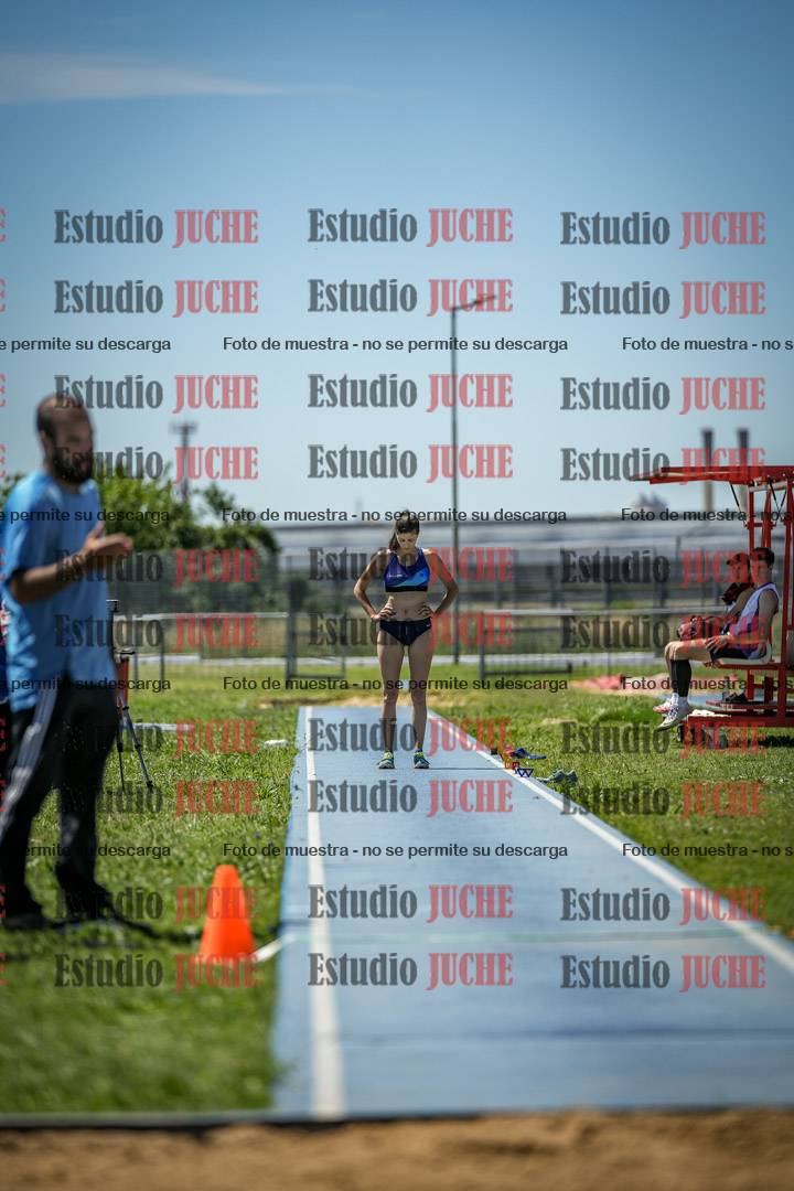 Fotos del salto triple de varones y mujeres - todas las tablas
