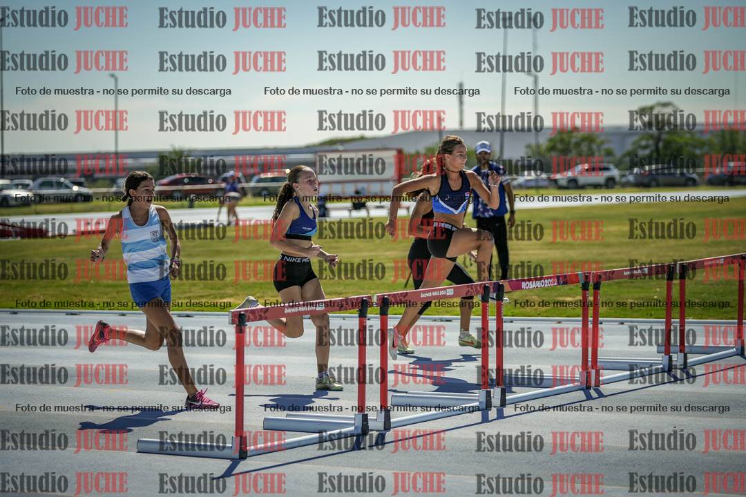 Fotos de los 80 m con vallas de mujeres - serie 1