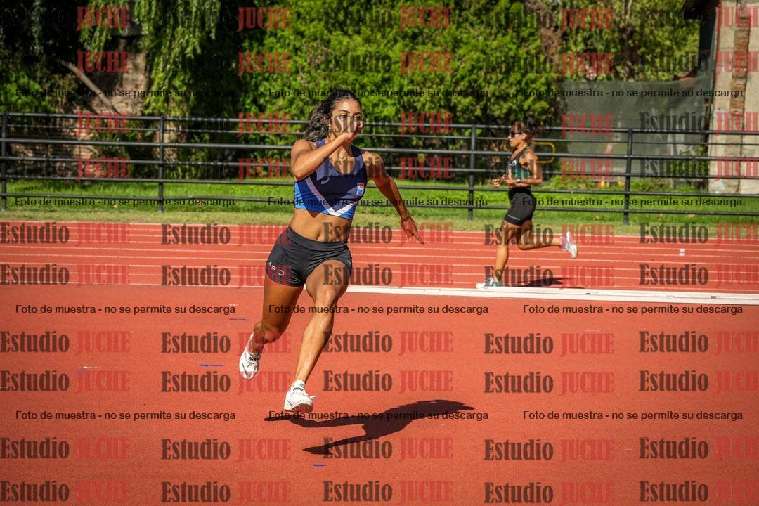Fotos del salto en alto de mujeres - heptatlón 2