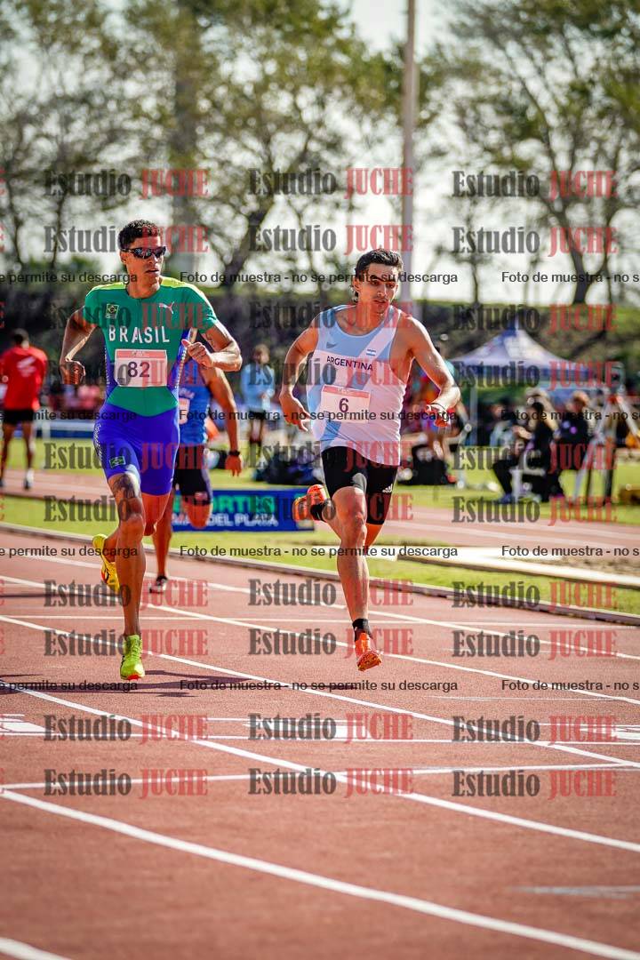 Fotos de los 400 m llanos de varones