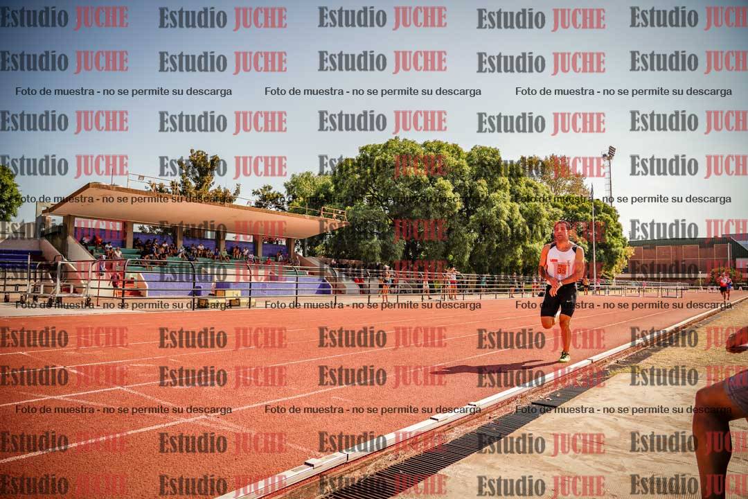Fotos de los 3000 m llanos de varones