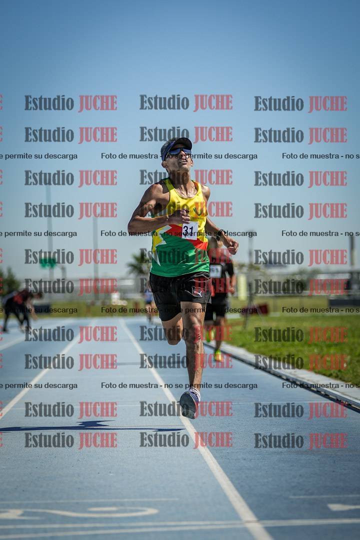 Fotos de los 5000 m de mujeres y varones - serie 2