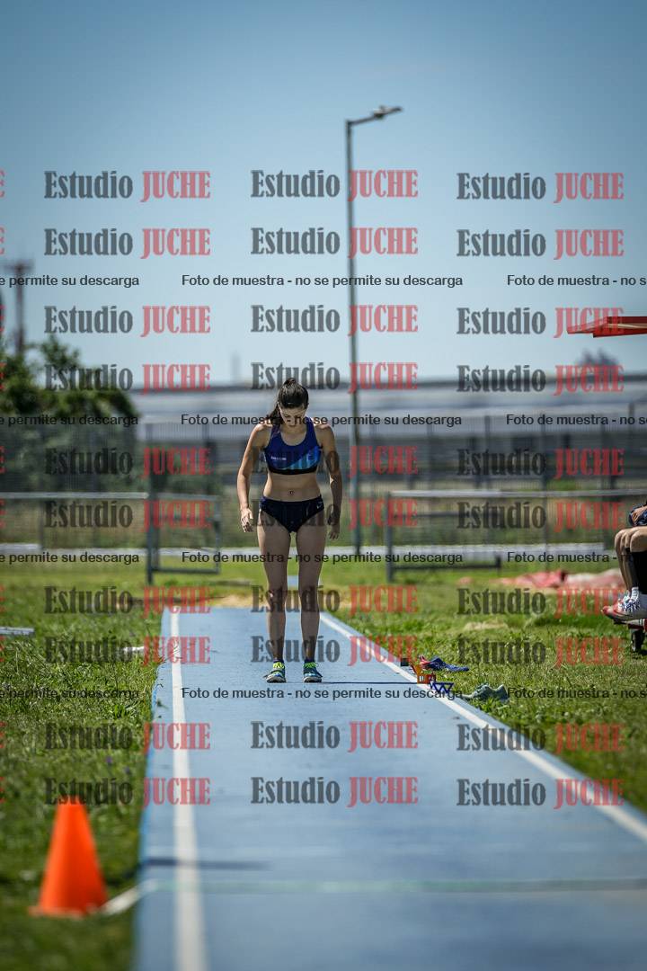 Fotos del salto triple de varones y mujeres - todas las tablas