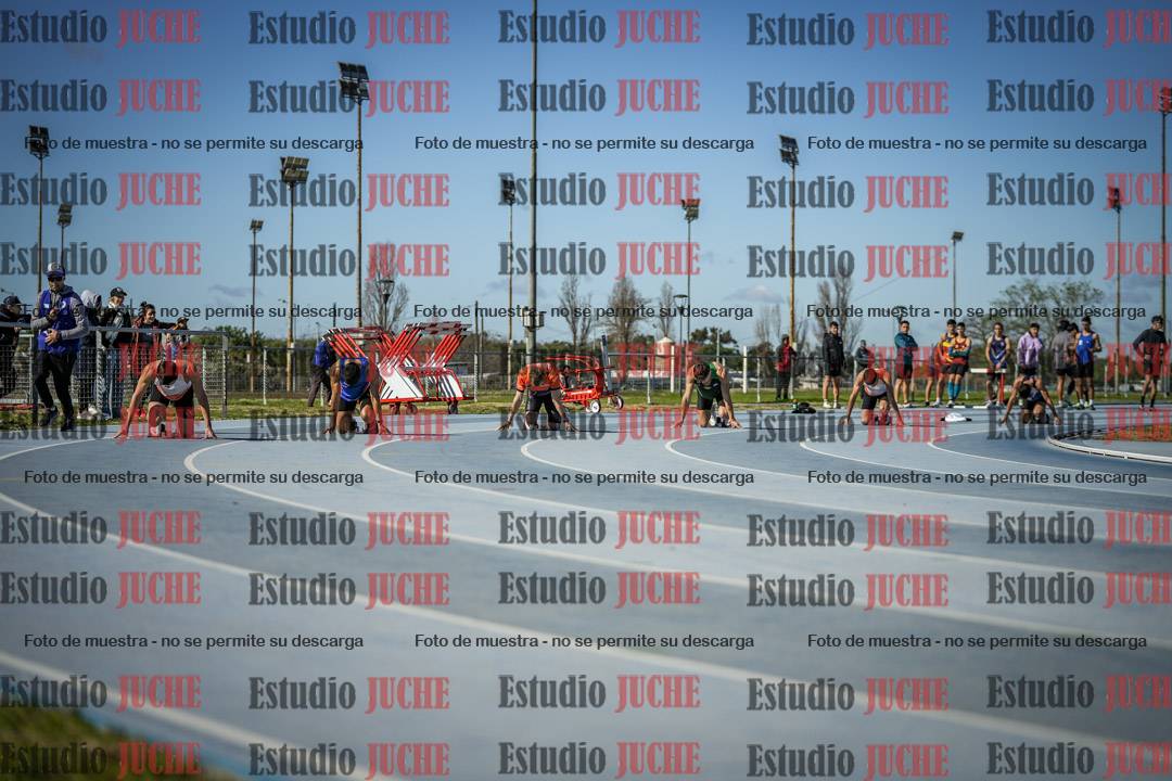 Fotos de los 200 m llanos de varones