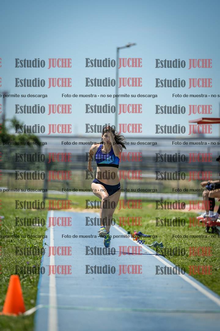 Fotos del salto triple de varones y mujeres - todas las tablas