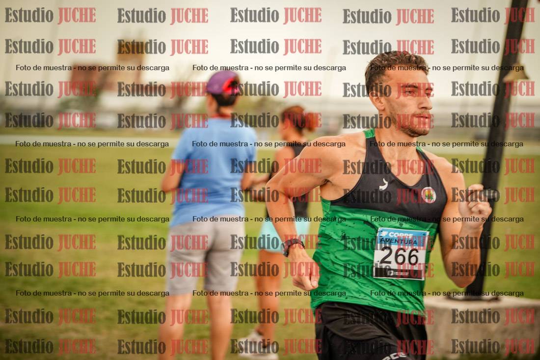 Fotos de los 600 m llanos de varones