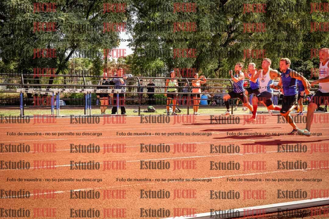 Fotos de los 100 m llanos de varones