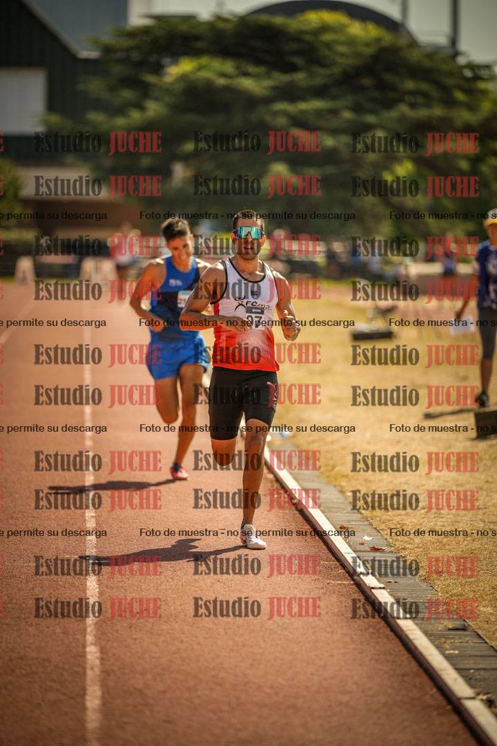 Fotos de los 3000 m llanos de varones