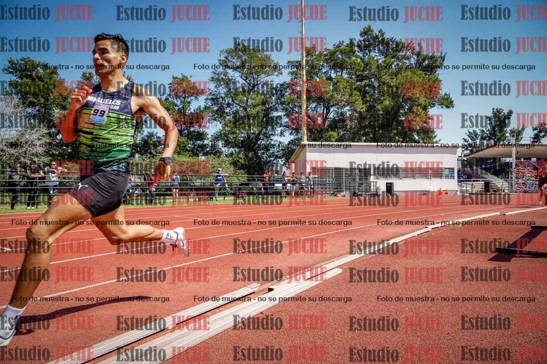 Fotos de los 800 m llanos de varones