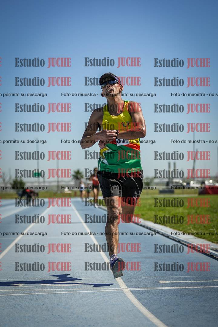 Fotos de los 5000 m de mujeres y varones - serie 2
