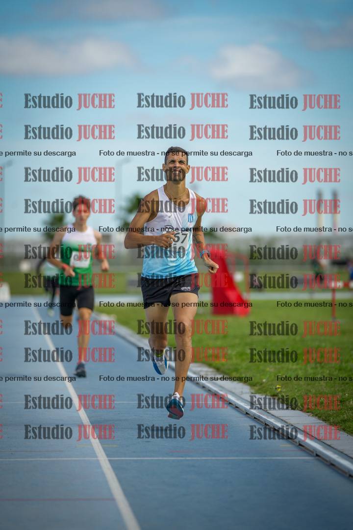 Fotos de los 1000 m llanos de varones