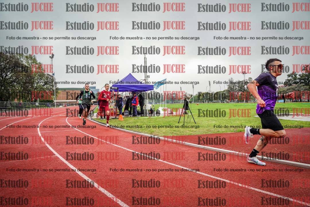 Fotos de los 800 m llanos de varones