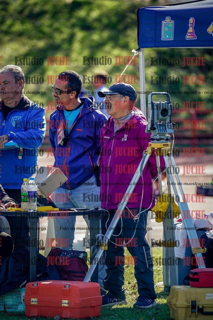 Fotos de algunos extras y podios del día 2