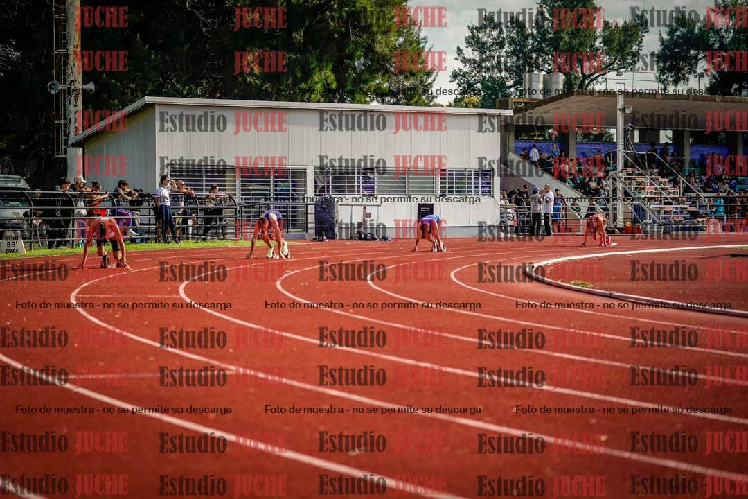 Fotos de los 400 m con vallas de varones