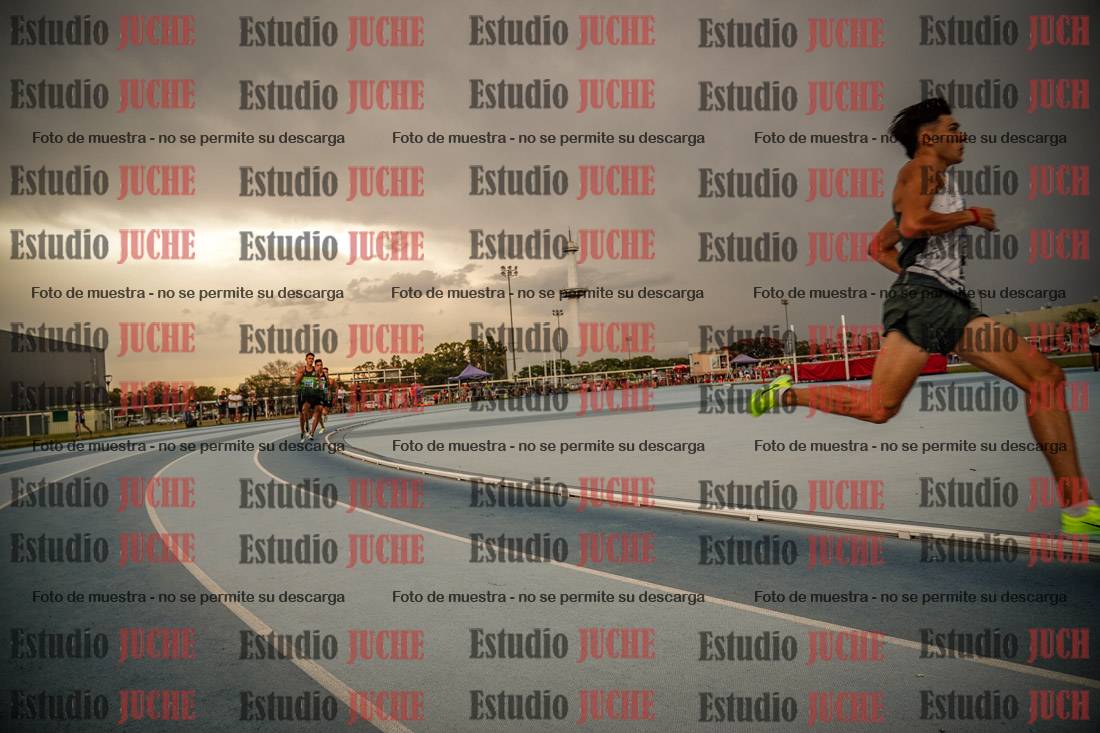 Fotos de los 600 m llanos de varones