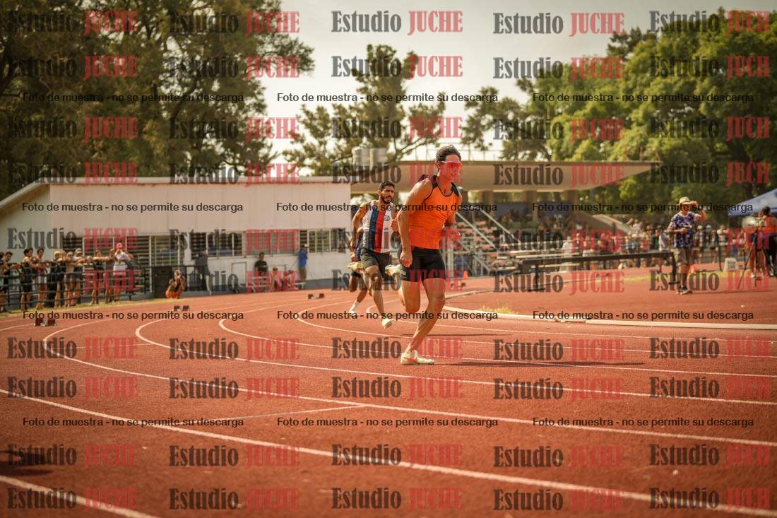 Fotos de los 400 m llanos de varones